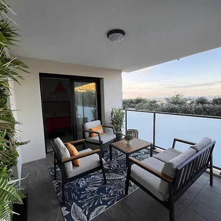 Appartement Lumineux Avec Grande Terrasse, Vue Sur Et Citadelle A - Fr-1-719-23 Calvi (Corsica)