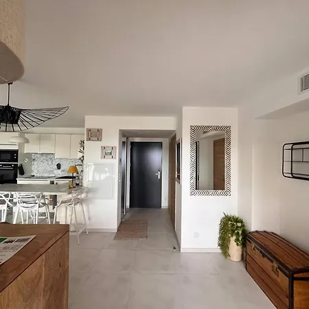 Lumineux Avec Grande Terrasse, Vue Sur Et Citadelle A - Fr-1-719-23 Appartement